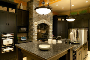 Granite-Dark-Kitchen-Countertop-Black-Cabinets